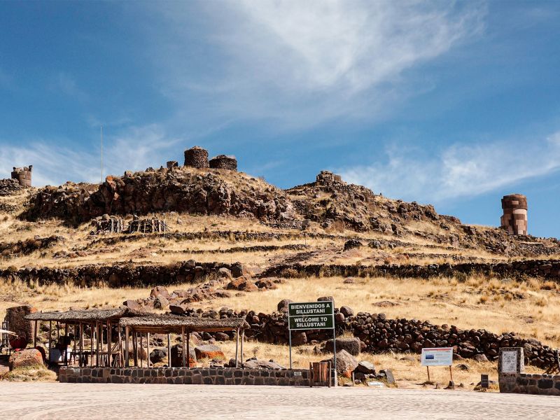 Tour Chullpas de Sillustani Medio Día